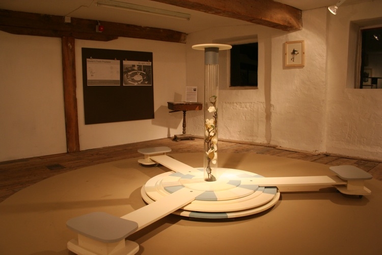 http://www.carlgiffney.com/files/gimgs/th-21_21_giffney-2.jpg